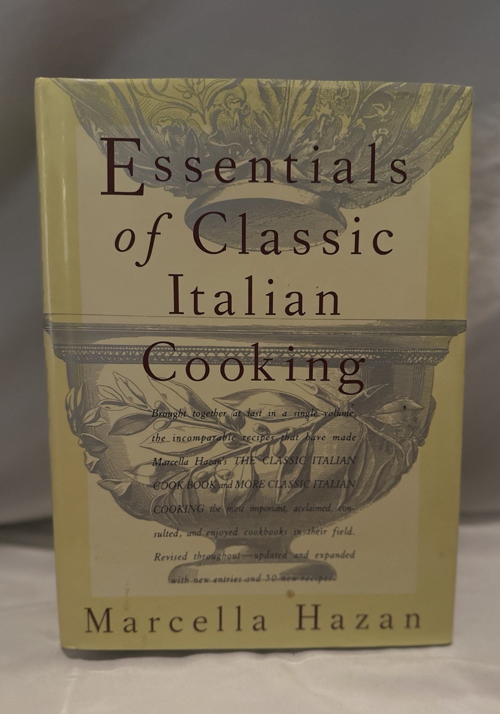 Essentials of Classic Italian Cooking : A Cookbook by Marcella Hazan ,hardcover