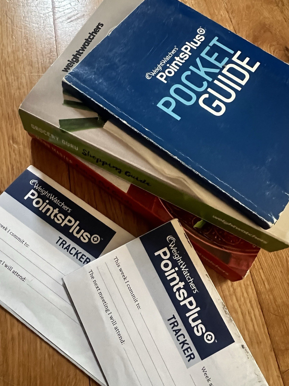 Weight Watchers PointsPlus Guides Set Eating Out Shopping Tracker Menu Master