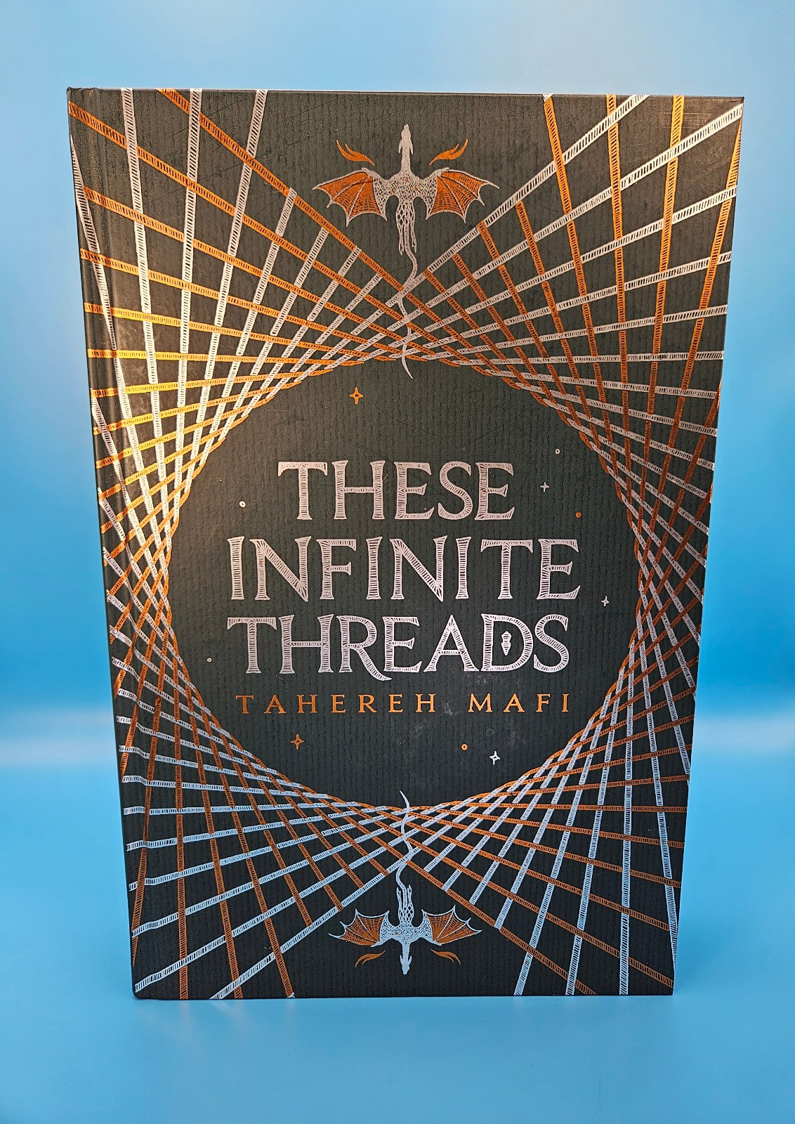 {Illumicrate} This Woven Kingdom * These Infinite Threads Set By Tahereh Mafi