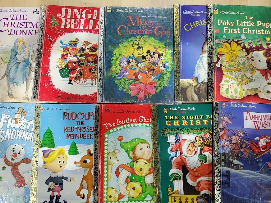 Lot of 8 Christmas Little Golden Books UNSORTED Mixed Titles – Free shipping