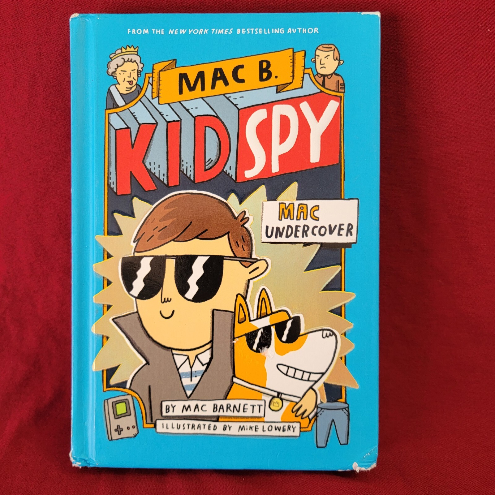 KID SPY Mac Undercover #1 by Mac Barnett 149 Pages Book has solid Binding