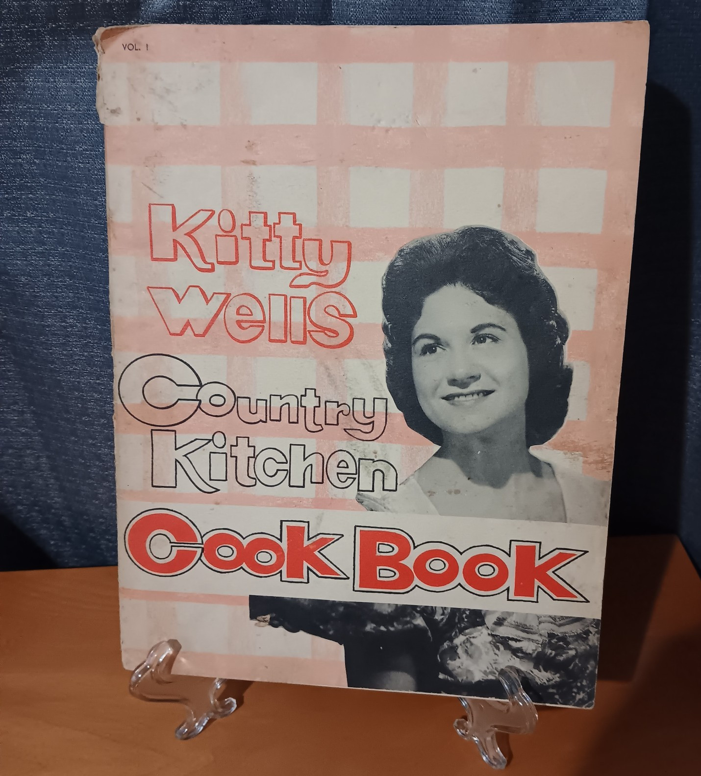 Kitty Wells Country Kitchen Cookbook Vol. 1 ~ Recipes 1964 27 Pages