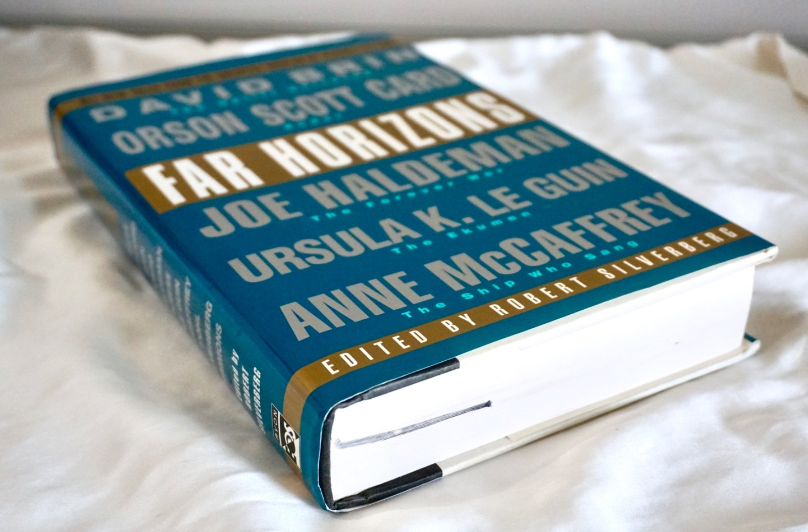 Far Horizons – Hardcover/DJ Signed by all 11 authors, 1st Edition BRAND NEW!