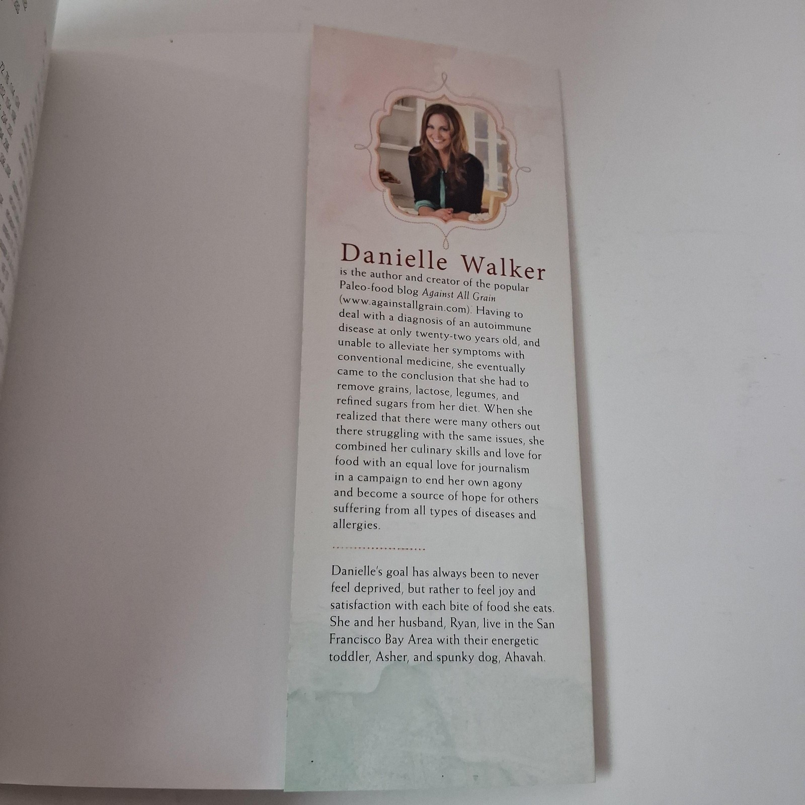 Against All Grain Danielle Walker Victory Belt White HC DJ Cookbook 2013 USA