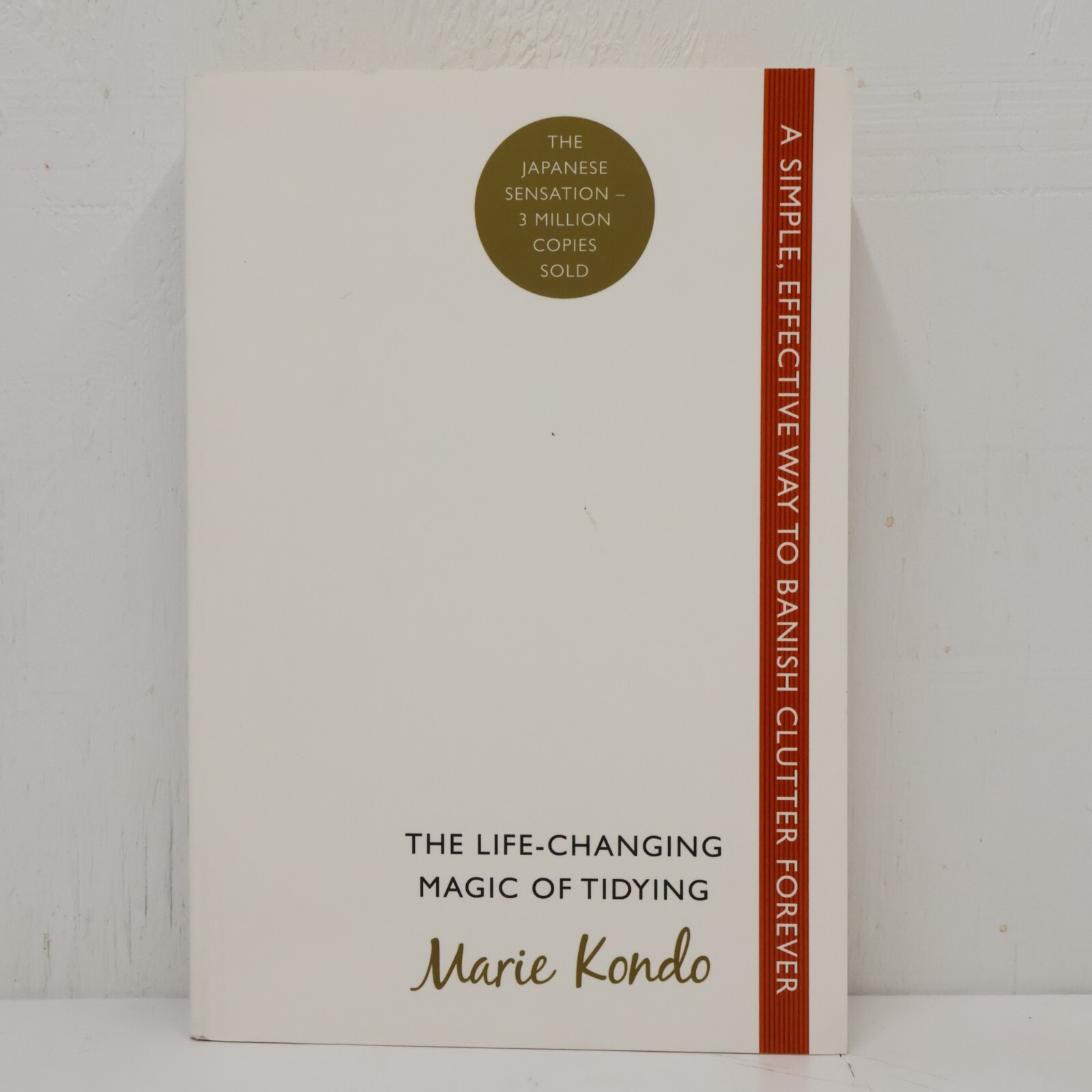 The Life-Changing Magic of Tidying by Marie Kondo PaperBack