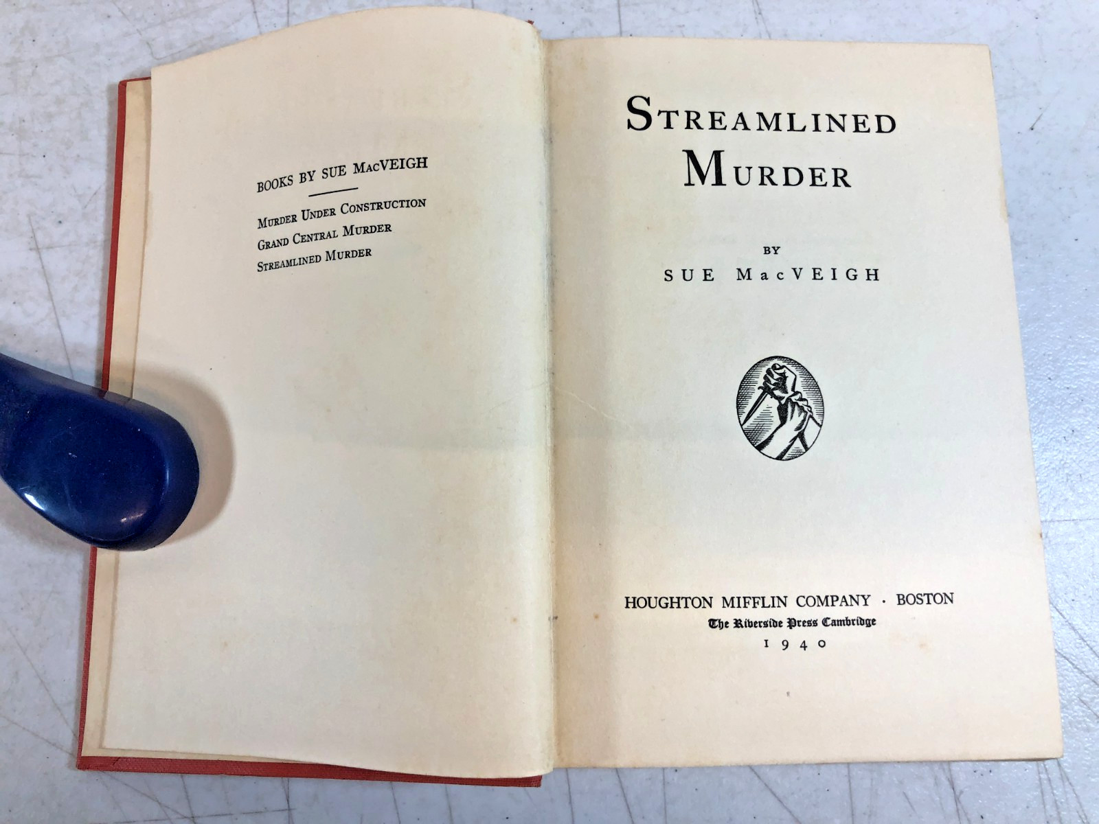 Streamlined Murder, Sue MacVeigh 1940, E-109