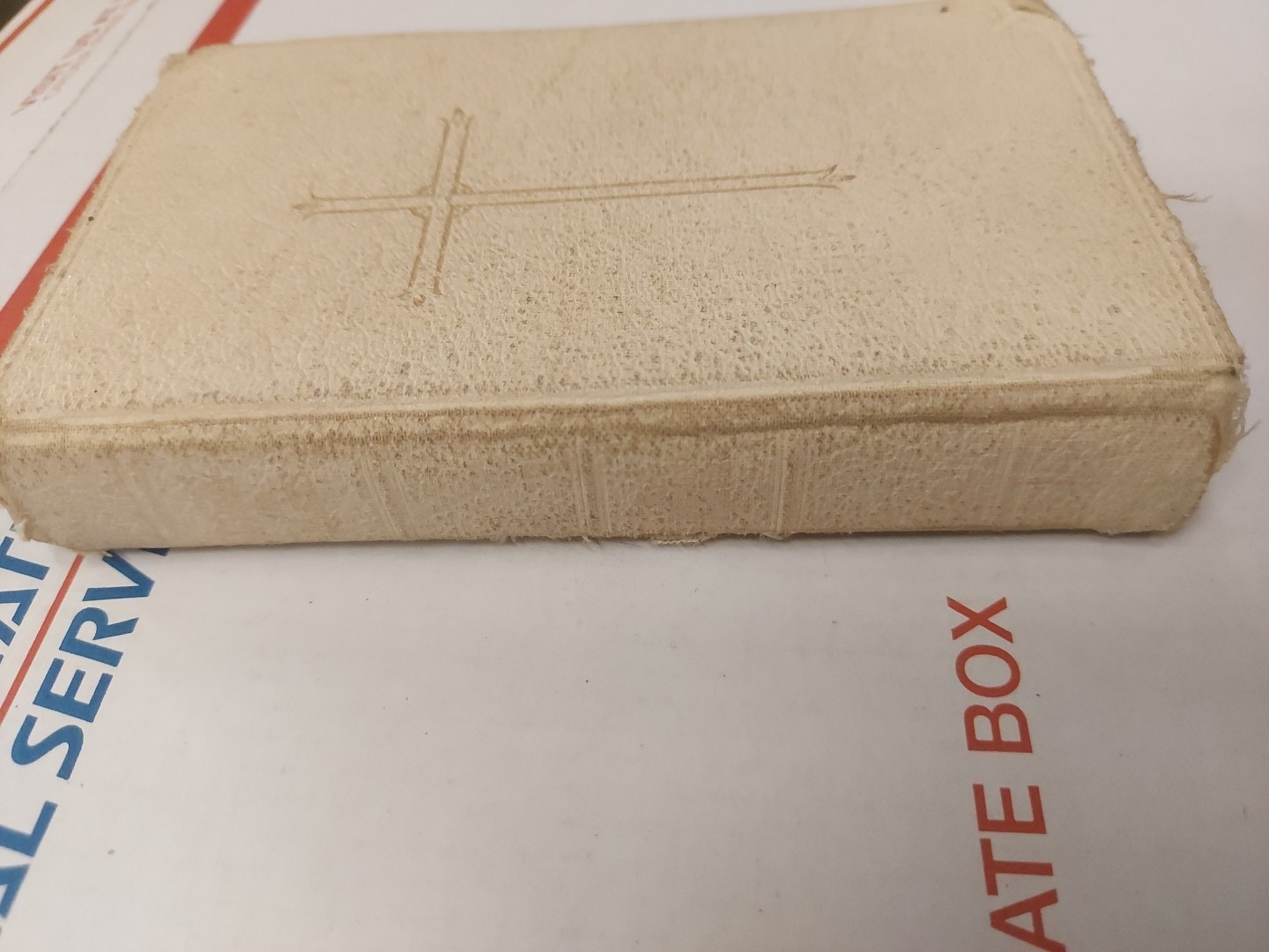 I Pray The Mass Sunday Missal Rev. Hugo H. Hoever Large Print Pocket Sized 1942