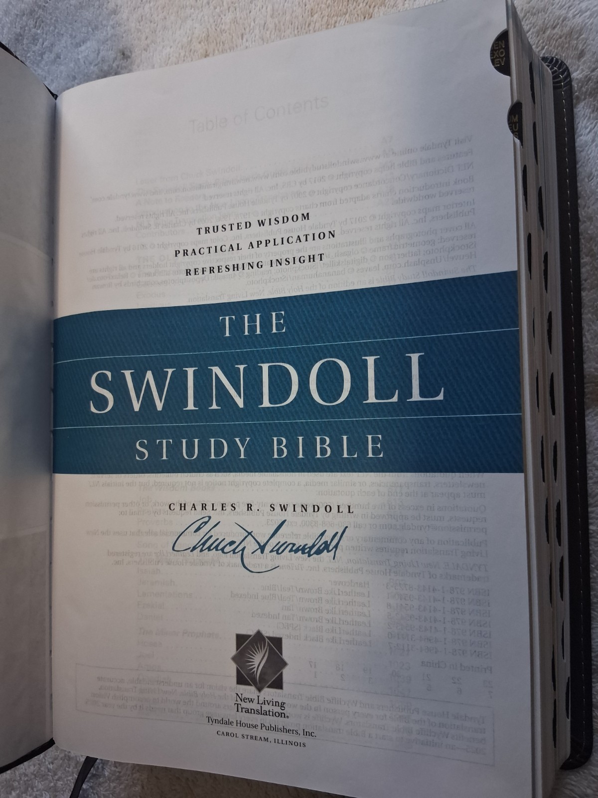Tyndale NLT The Swindoll Study Bible TuTone (Leather Like, Brown/Tan) Indexed