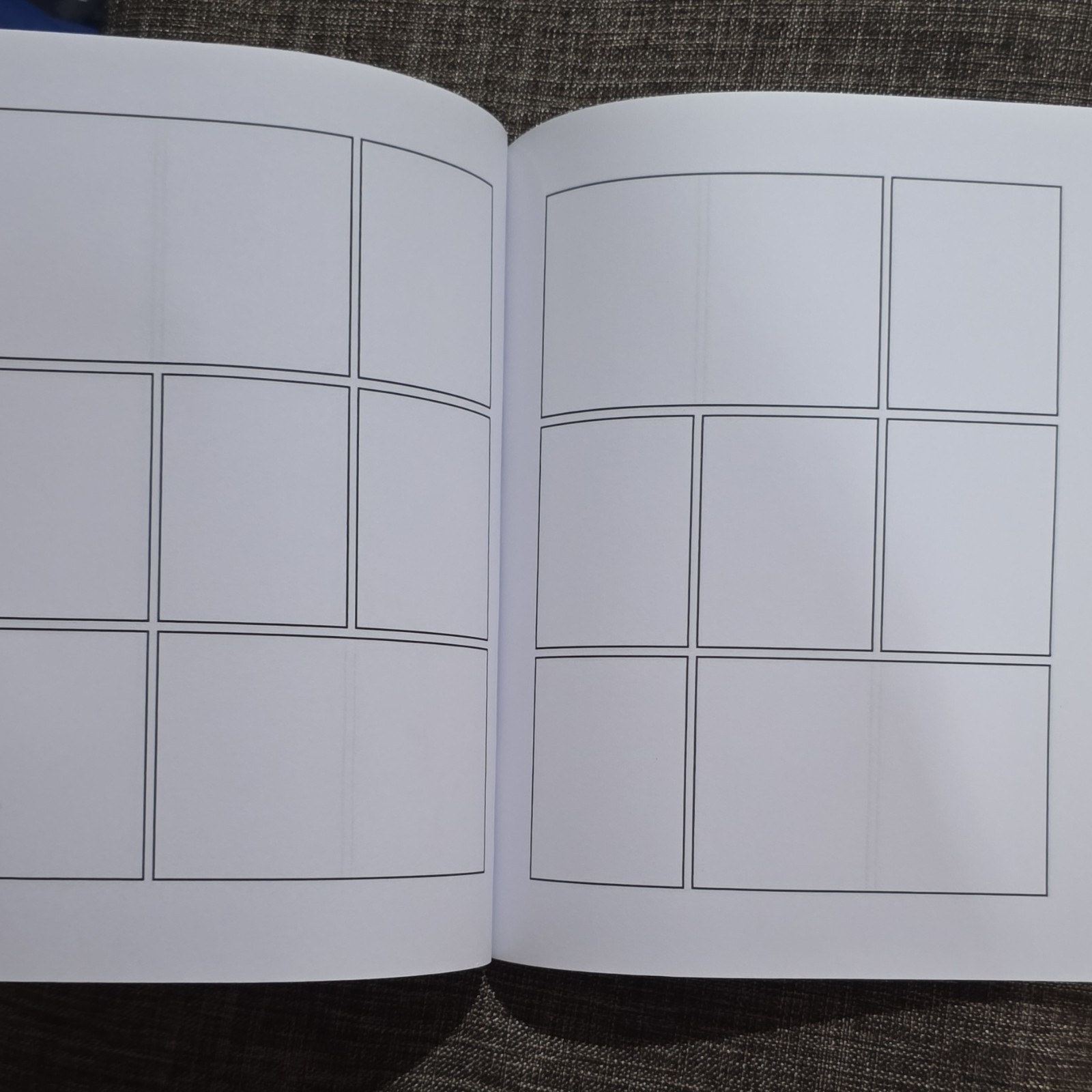 P2G Publishing Blank Comic Book Notebook 130 Pages 7.5 x 9.25 Paperback