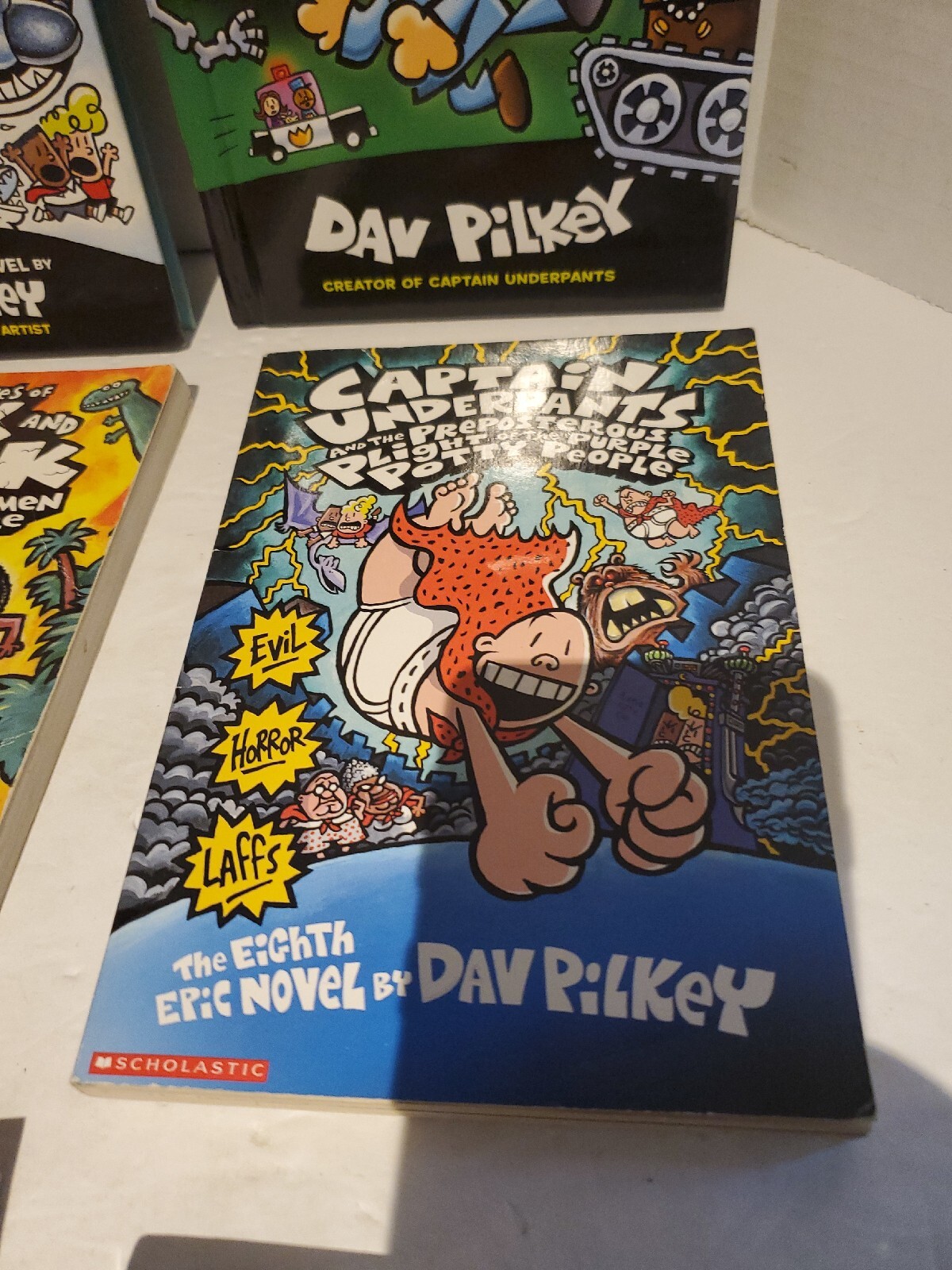 Captain Underpants Dog Man Unleashed Book Lot Of 11