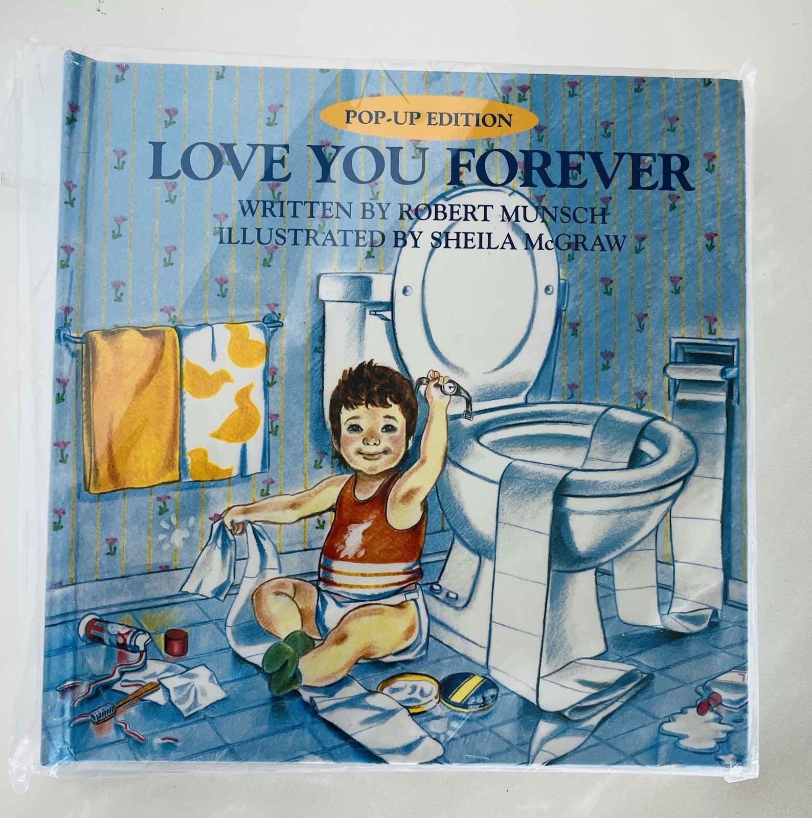 Love You Forever ~ Pop Up Book ~ Special Edition, First Edition, Rare & NEW!