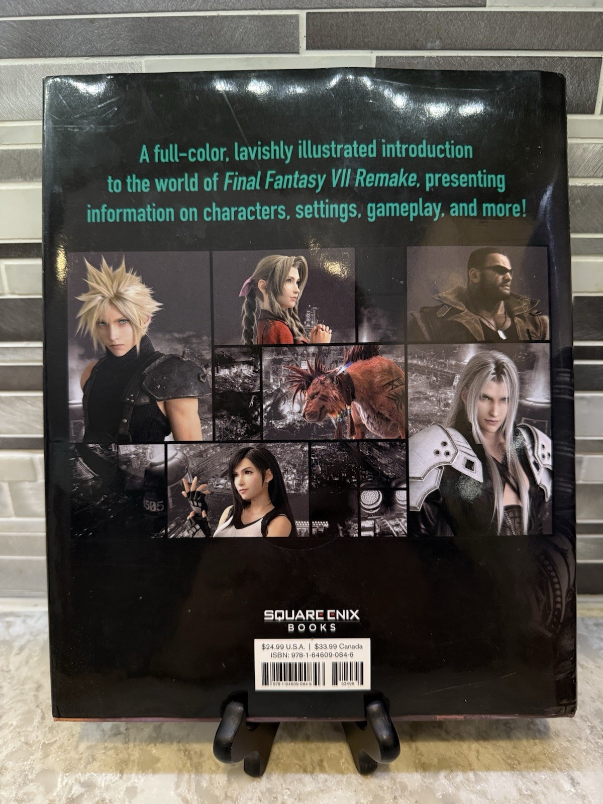 Final Fantasy VII Remake World Preview Hardcover Art Book English