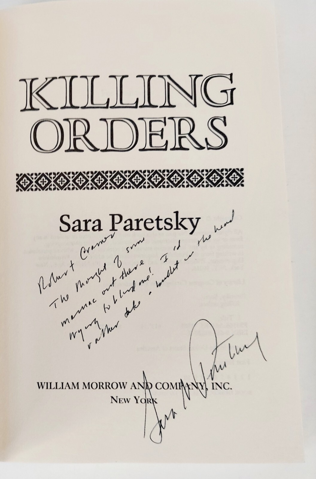 Killing Orders, Sara Paretsky (1985 HC) Signed First Edition. V. I. Warshawski