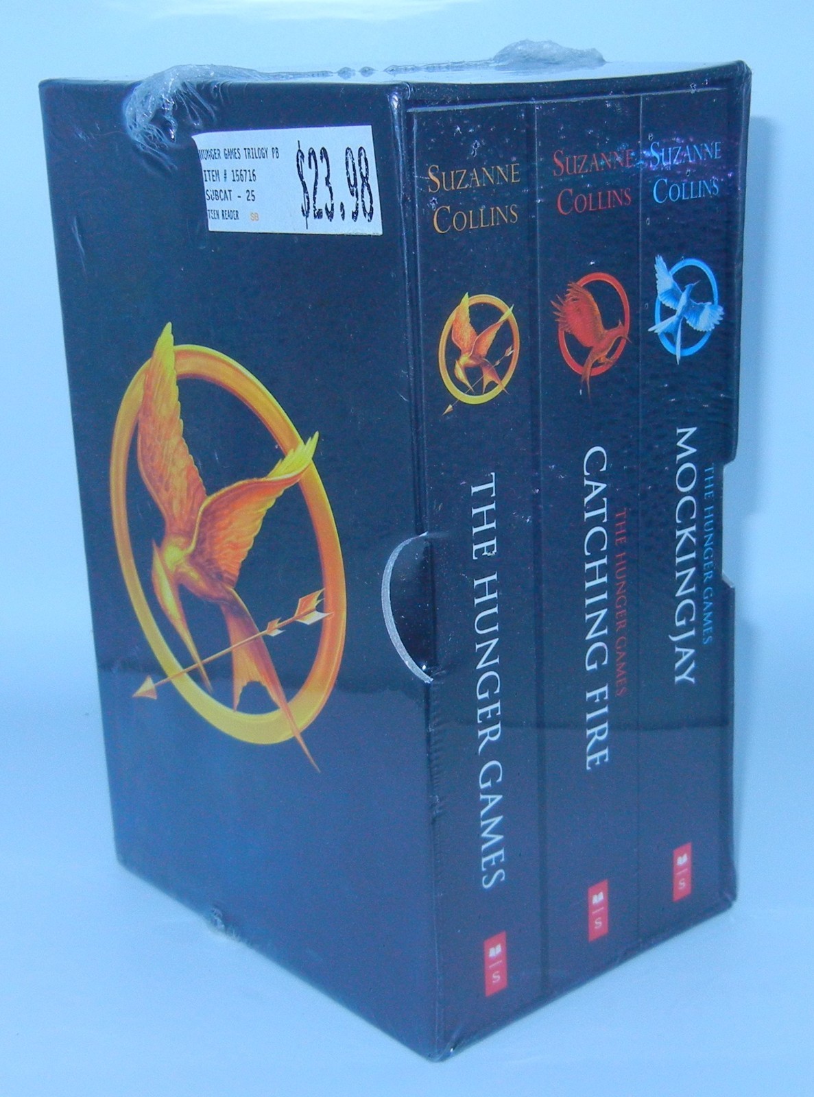 2013 Hunger Games Trilogy Sealed Gift Box Set – Scholastic Teen Reader-Paperback