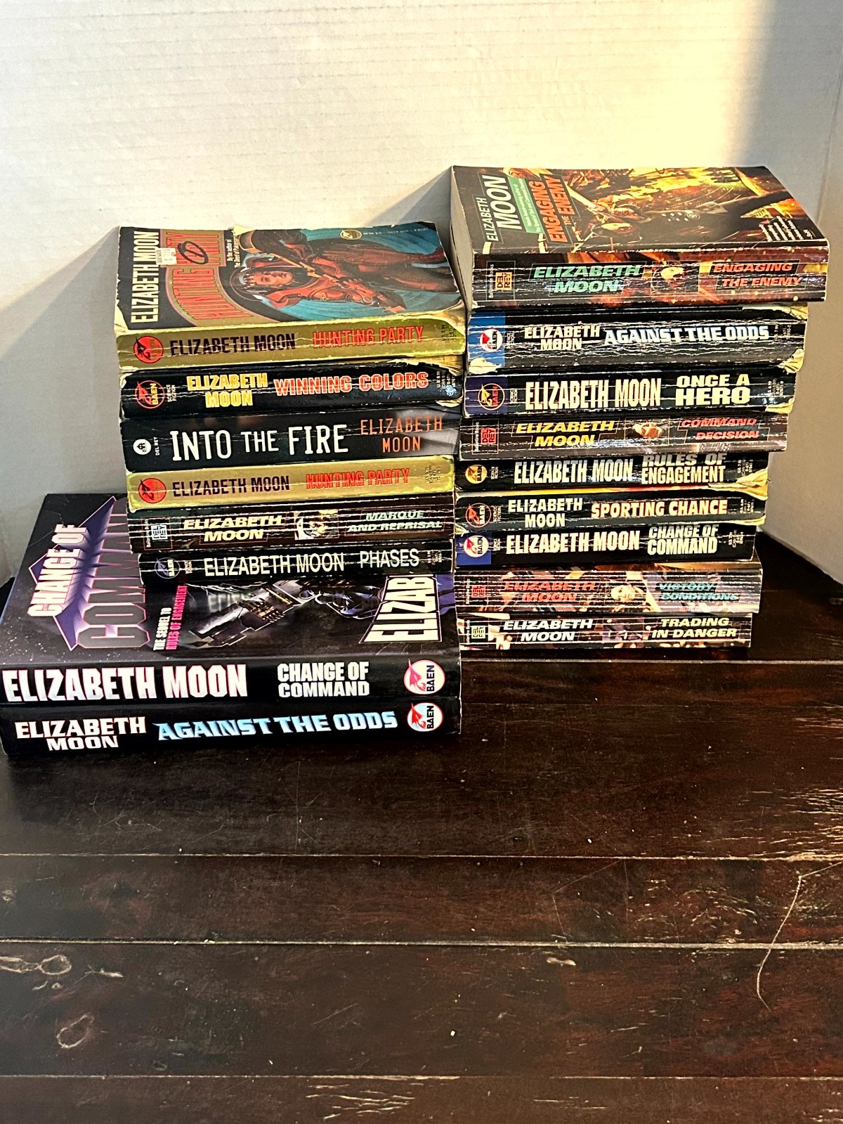 Elizabeth Moon Sci-Fi Paperback Book Lot Serrano Vatta Esmay Heris 17 Books HB