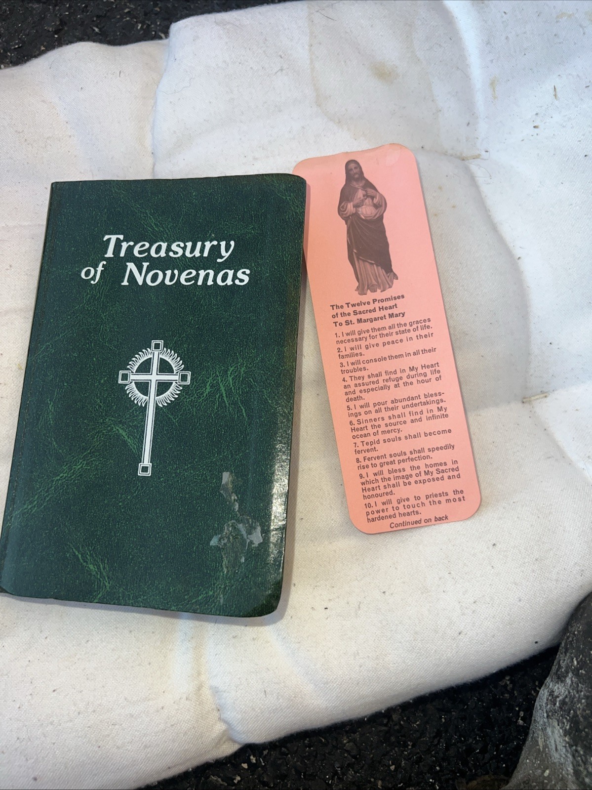 Treasury of Novenas by Lawrence G. Lovasik (1986, Vinyl Imitation Green Leather)