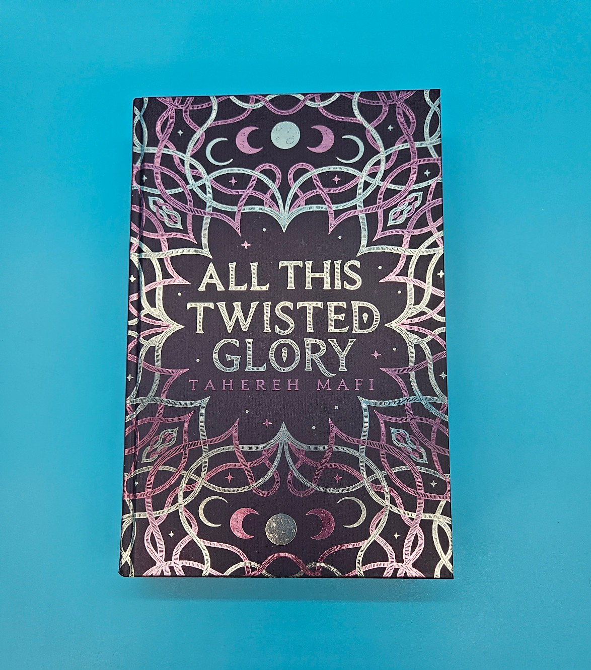 {Illumicrate} This Woven Kingdom * These Infinite Threads Set By Tahereh Mafi