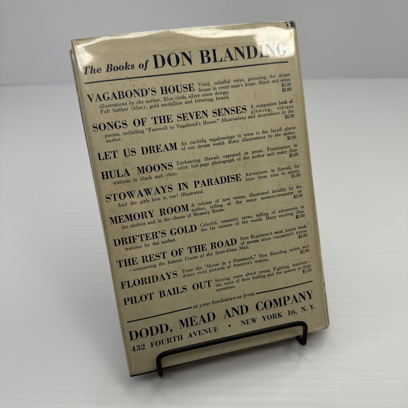 Pilot Bails Out Don Blanding HC 1943 Dodd Mead and Co War and It’s Meanings
