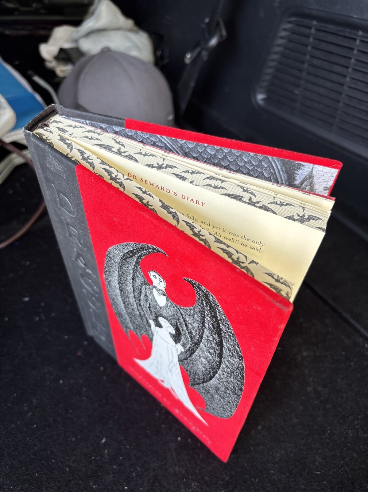 Dracula (Deluxe Edition) by Bram Stoker (2021, Hardcover)
