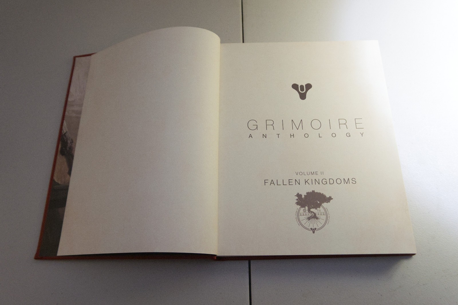 Destiny Grimoire Anthology Volume II : Fallen Kingdoms by Bungie Inc. WITH CODE