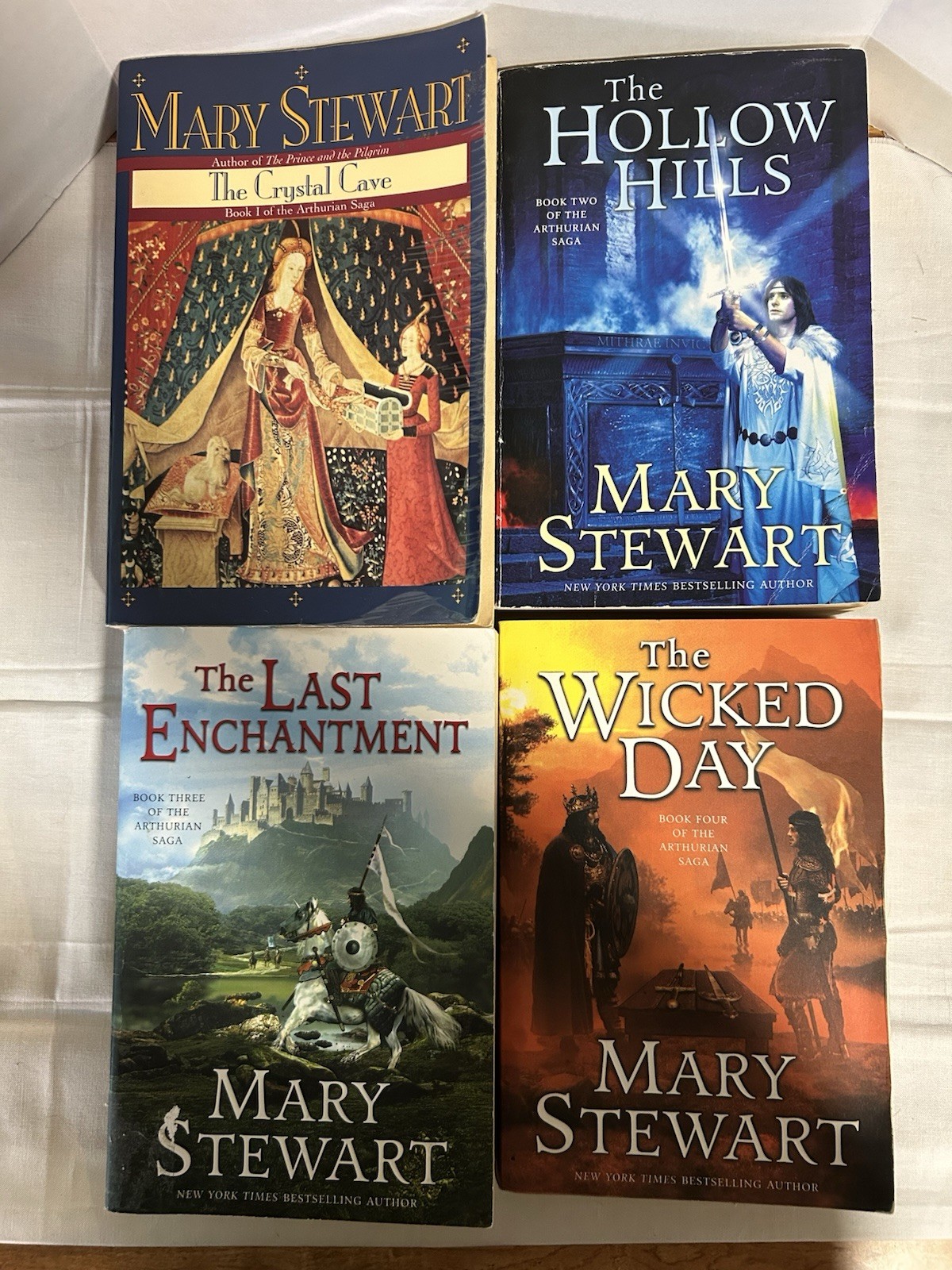 Lot of 4 Arthurian Saga Trade Paperback Books Mary Stewart Merlin/King Arthur