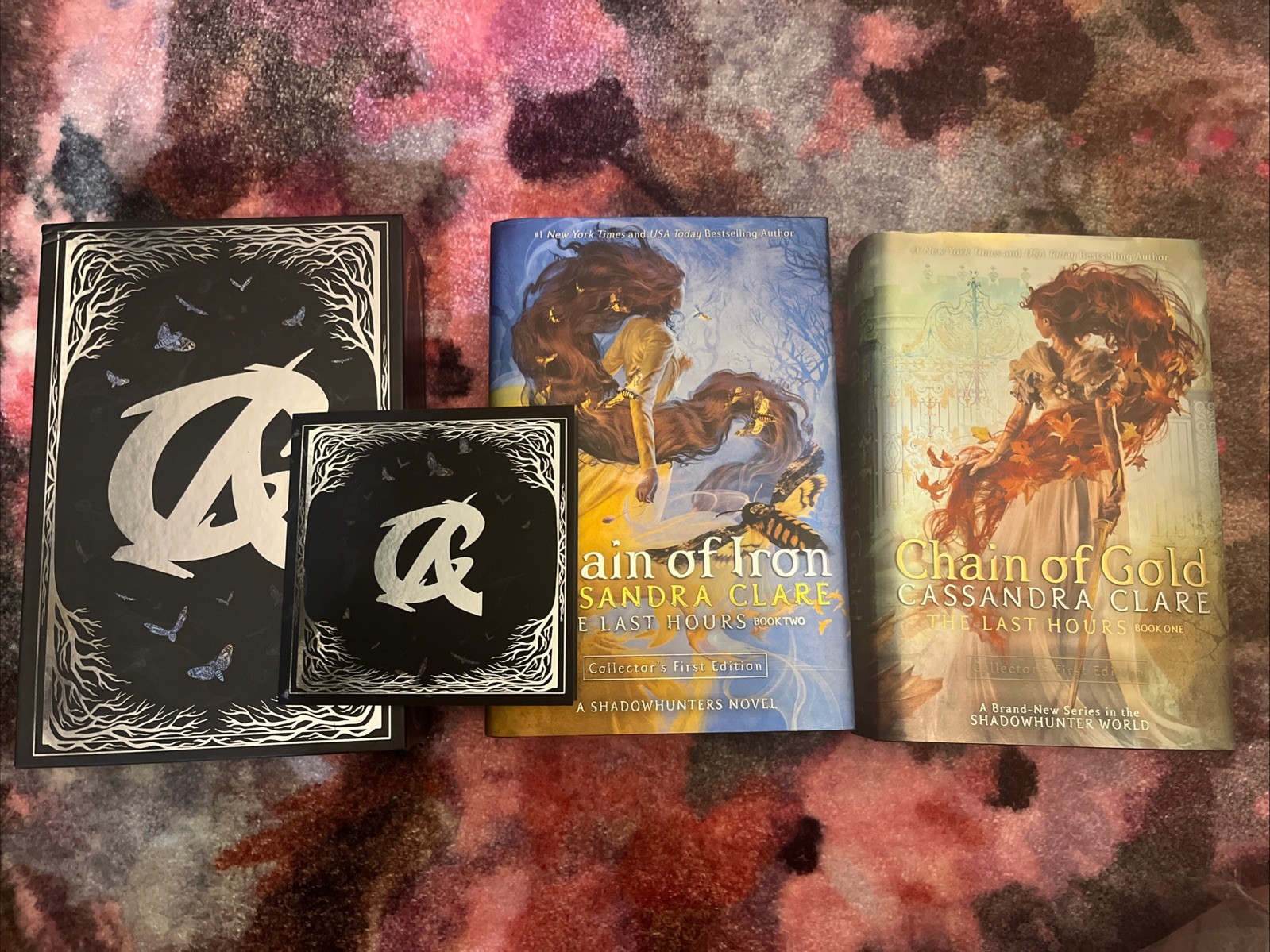 Litjoy Crate Chain Of Iron First Edition And Book Sleeve Plus Chain Of Gold
