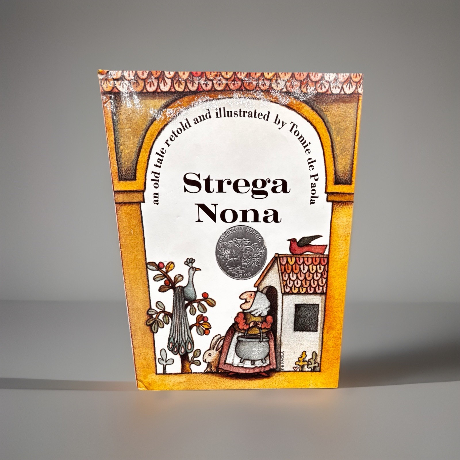 Strega Nona: An Old Tale RARE Deluxe Reinforced Binding, Early Reprint, Mid1970s