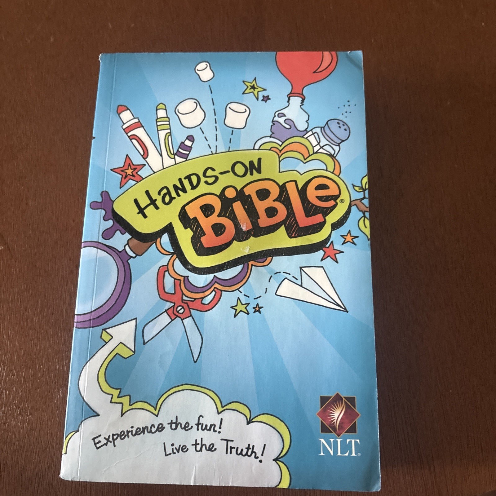 Hands-On Bible NLT Timeline Facts Info +9yrs Tyndale House Publishers Inc. 2010