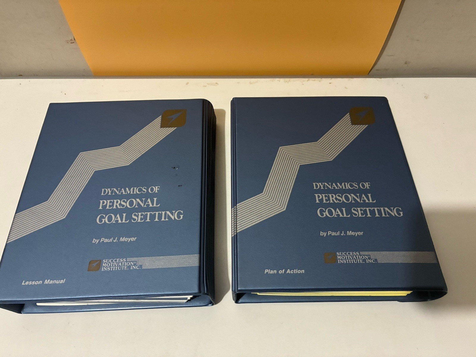 1990 Dynamics of Goal Setting – Lesson Manual & Plan of Action – Paul J. Meyer