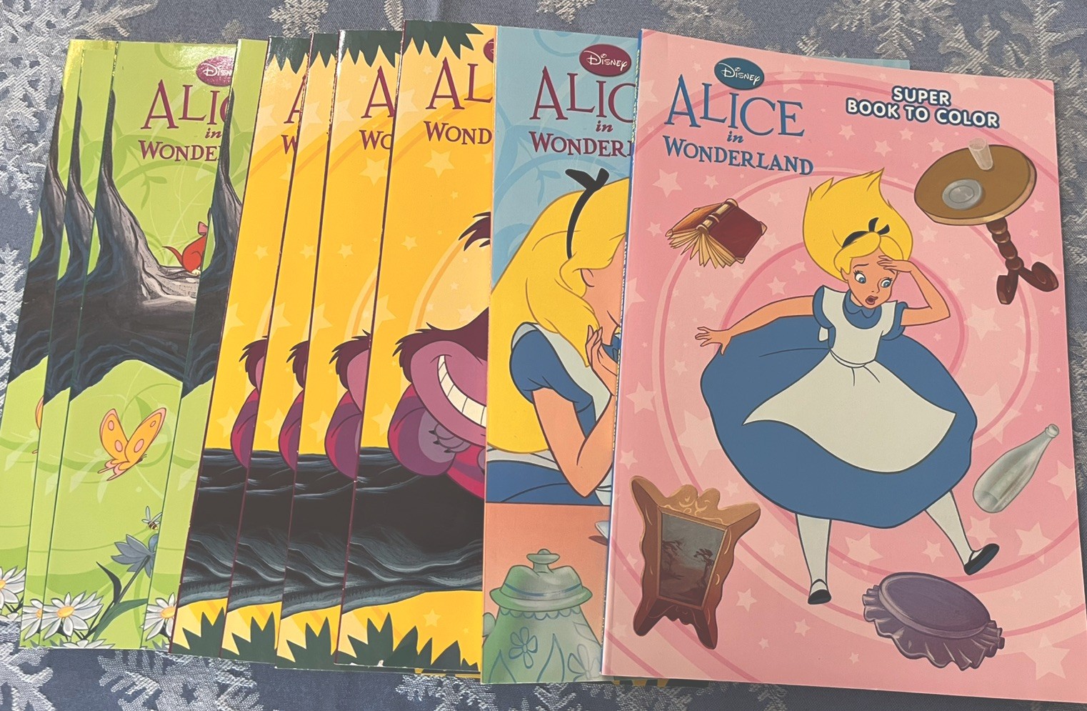 DISNEY ALICE IN WONDERLAND COLORING & ACTIVITY BOOKS (96-64 PAGES) LOT OF 10