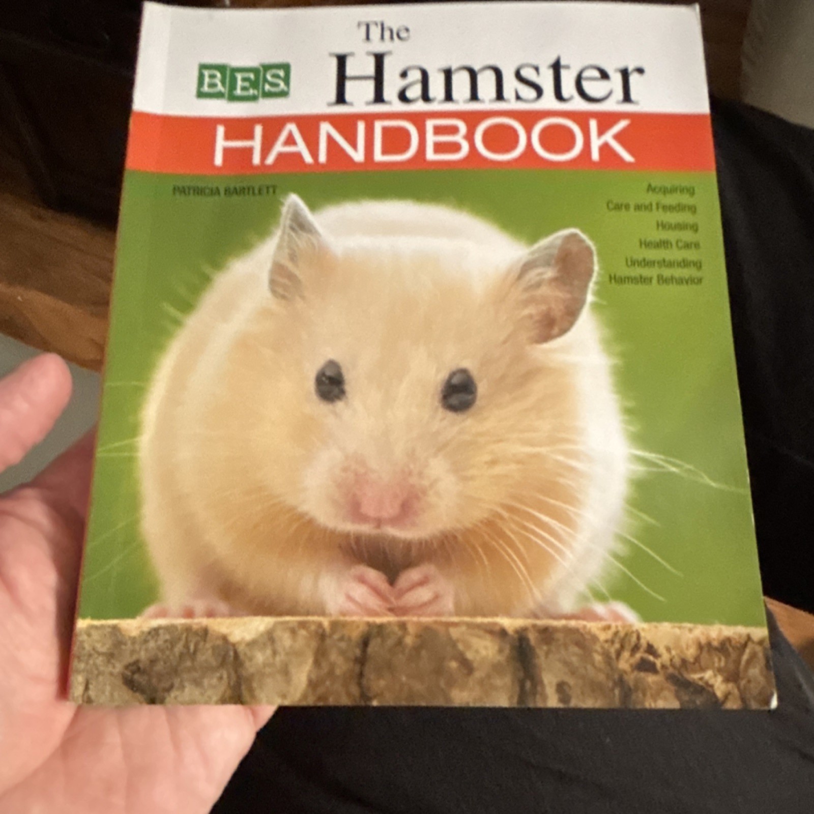 BES Publishing The Hamster Handbook by Patricia Bartlett, Full-Color Photos, Pe…