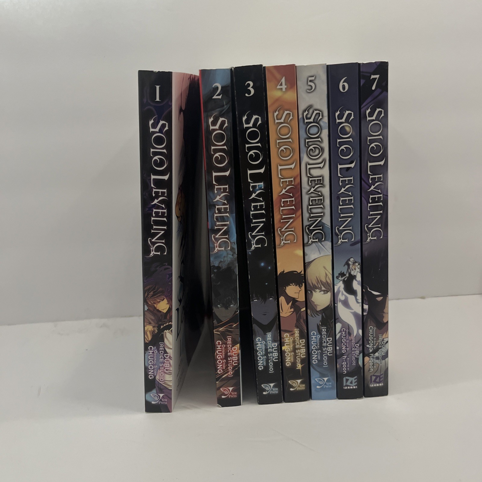 Solo Leveling Manga Manhwa Full Color Volumes 1-7 Like New English US Authentic