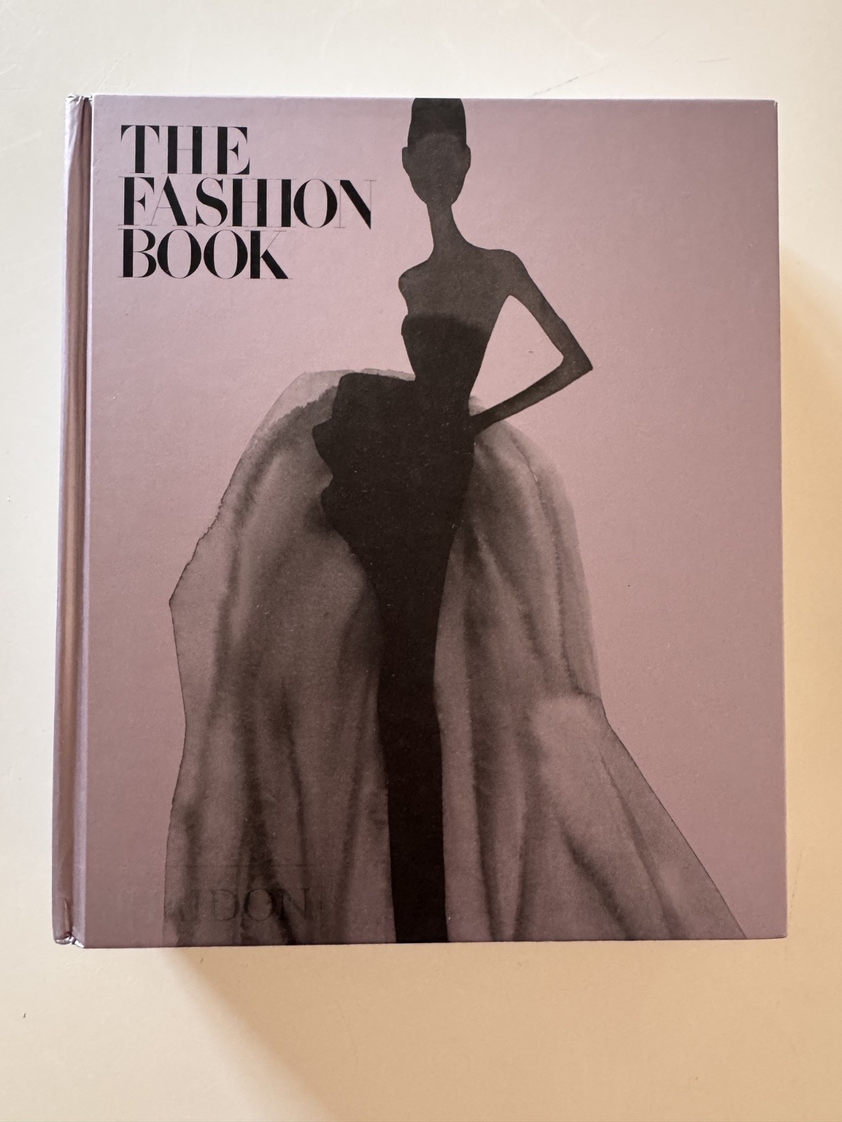 Fashion Book by Phaidon Editors, Laura Gardner and Caroline Kinneberg (2016,…