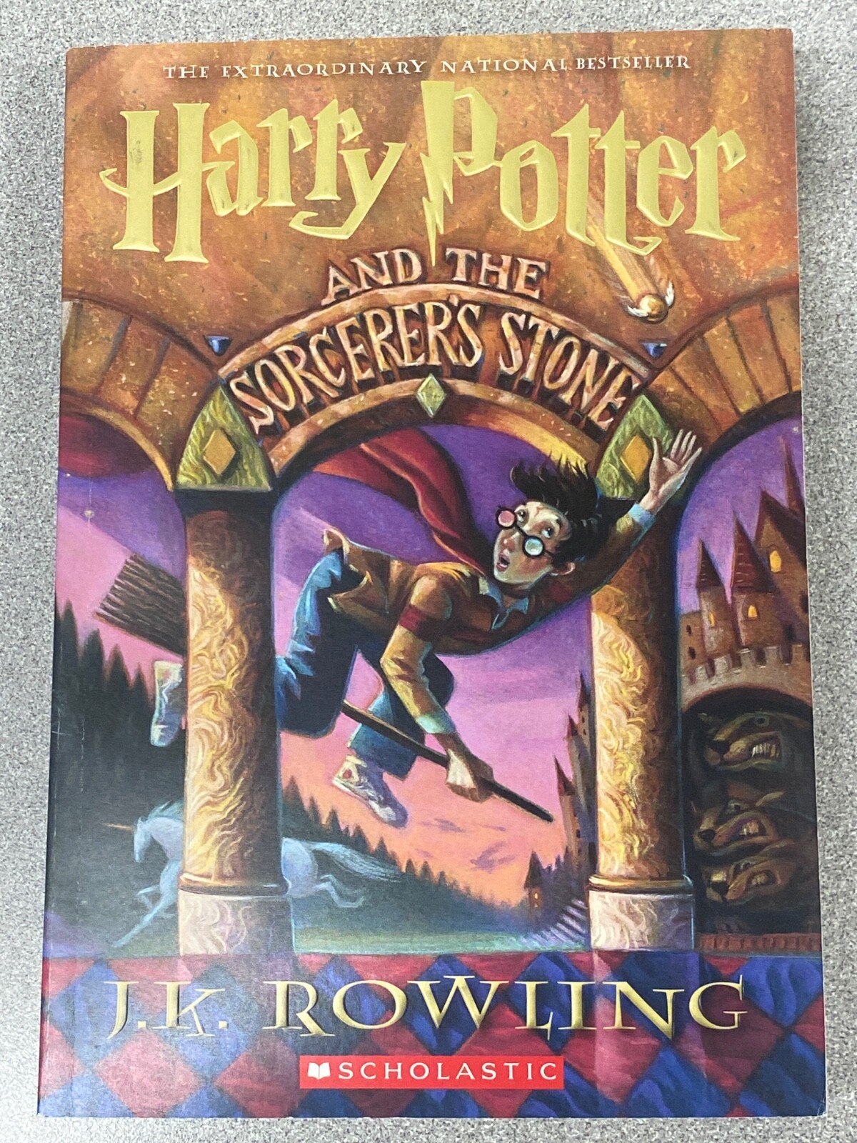 Harry Potter and the Sorcerers Stone – Paperback By Rowling, JK – VERY GOOD
