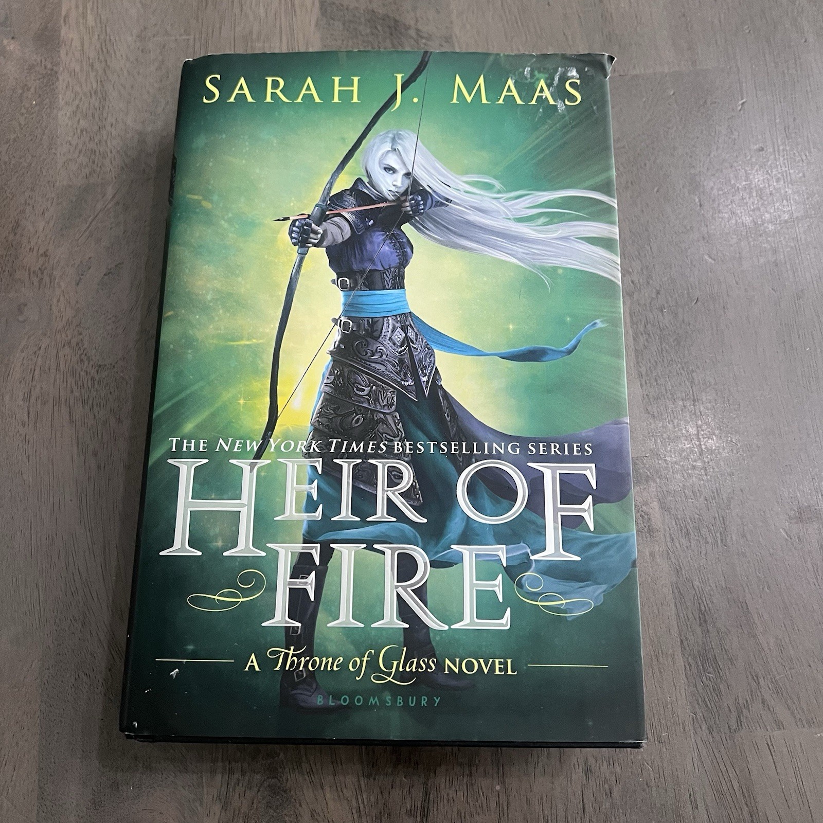 Sarah J. Maas Heir of Fire Hardcover Book “A Throne of Glass Novel” Bloomsbury