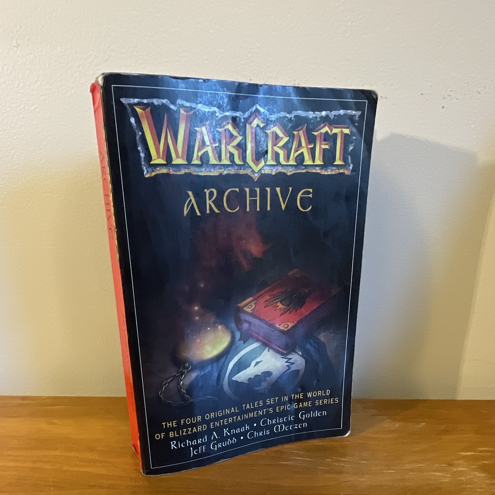 Warcraft Archive – 2006 Trade Paperback Fantasy Anthology