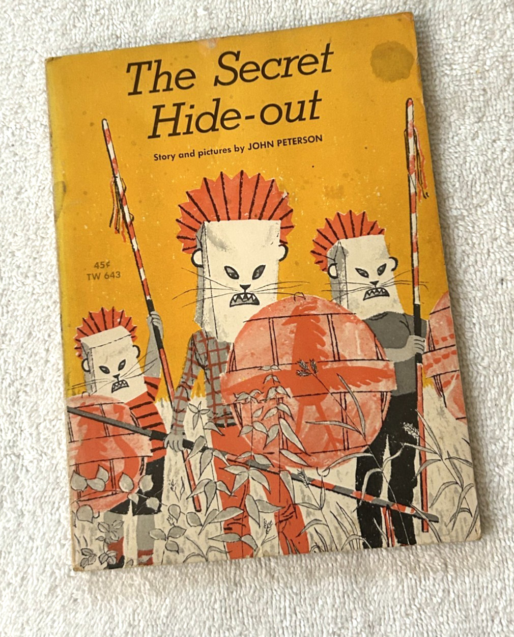 THE SECRET HIDE-OUT pb 3rd 1968 John Peterson G+- softcover with damage to back