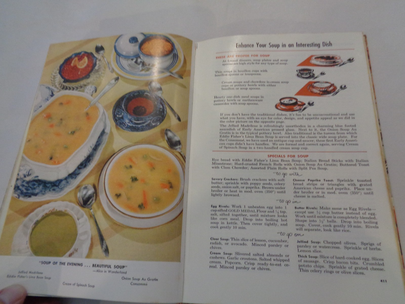 BETTY CROCKER PICTURE COOK BOOK.REVISED AND ENLARGED.H.C. 472 PAGES.