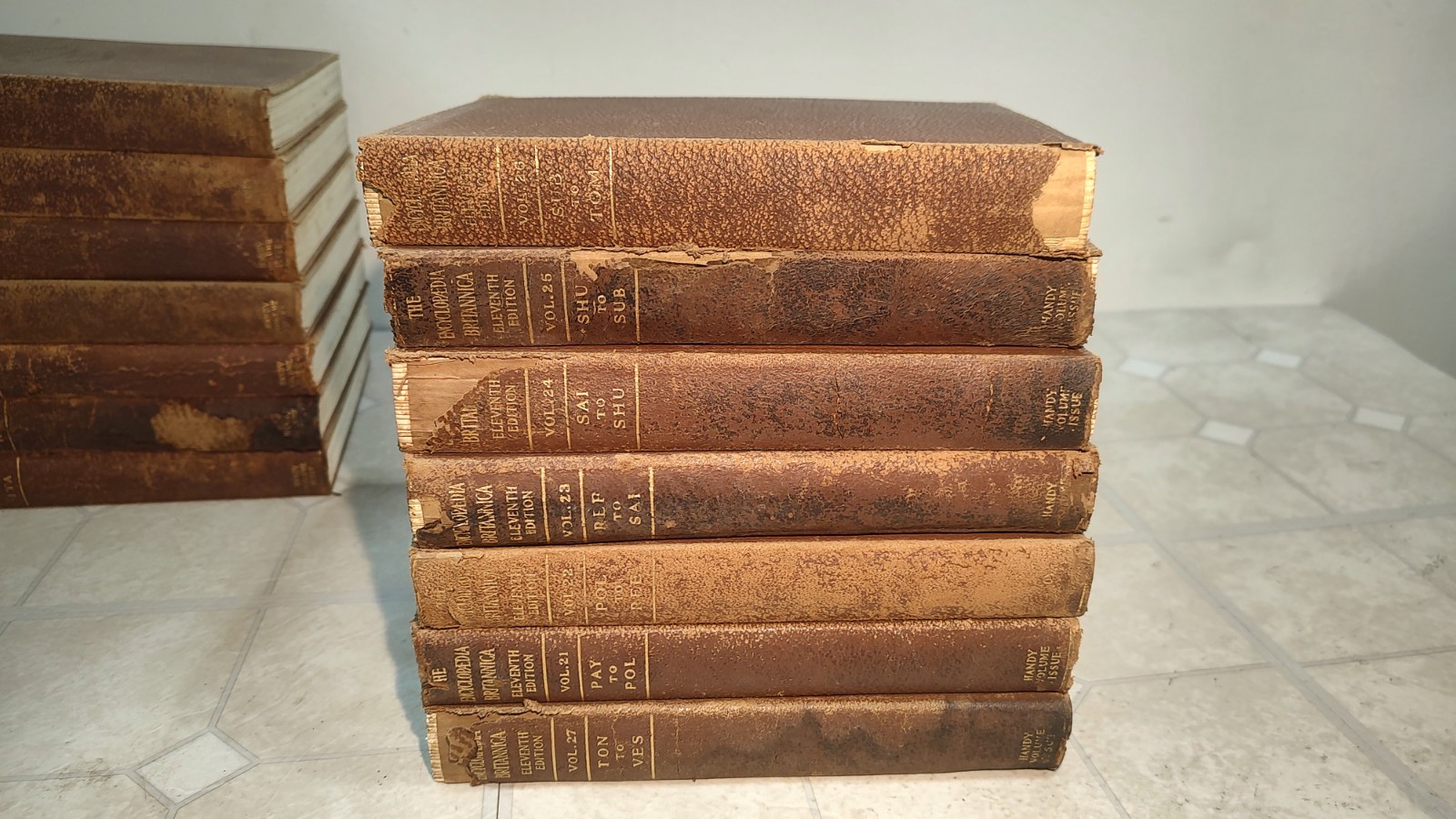 Encyclopedia Britannica Eleventh Edition 1910/1911 26 Vols 1-11 & 13-27