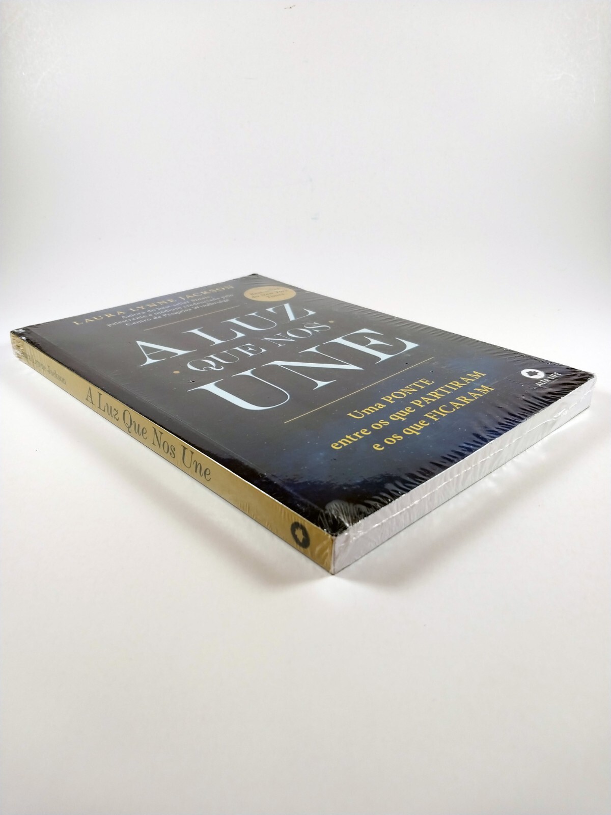 A Luz Que Nos Une by Laura Lynne Jackson (TPB ) Portuguese – Sealed