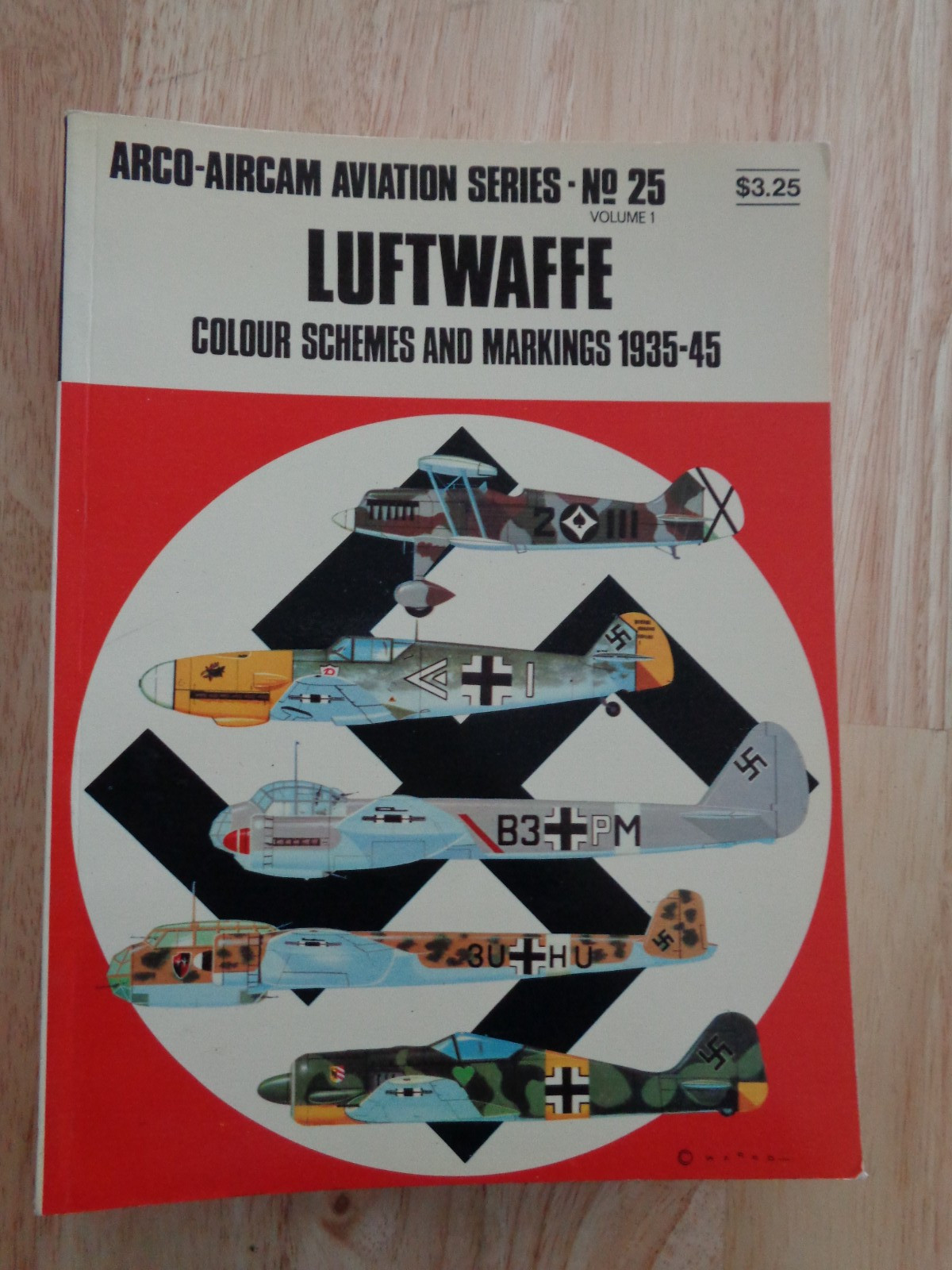 Arco-Aircam Aviation Ser #25, Vol 1: Luftwaffe 1935-45 by Martin Windrow SC 1971