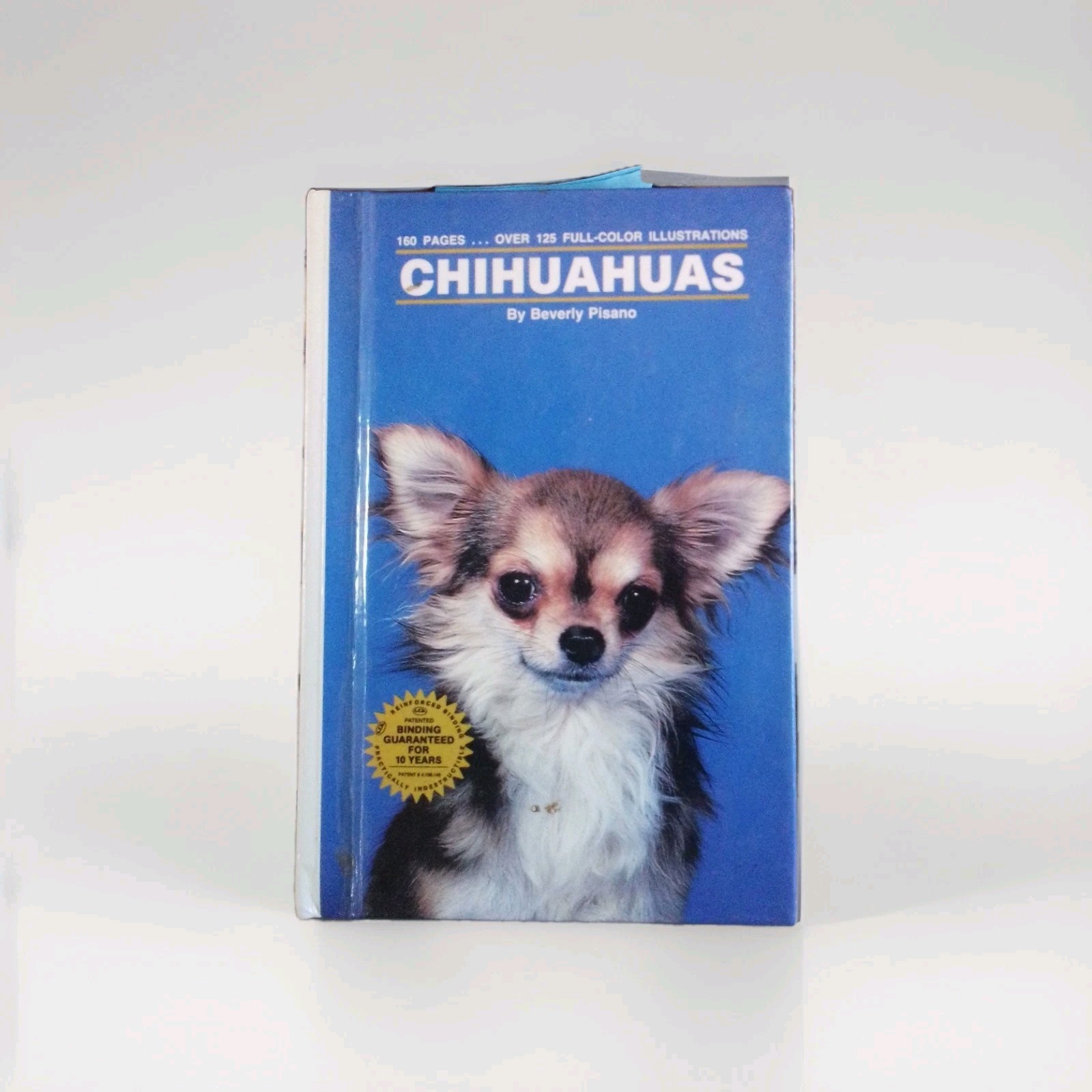 CHIHUAHUAS HARDBACK BOOK BEVERLY PISANO