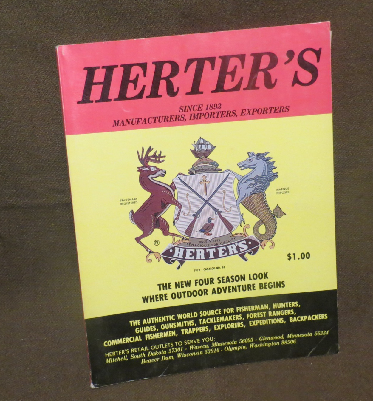 VINTAGE Herter’s 1976 catalog #86 Sporting Goods Hunting Fishing