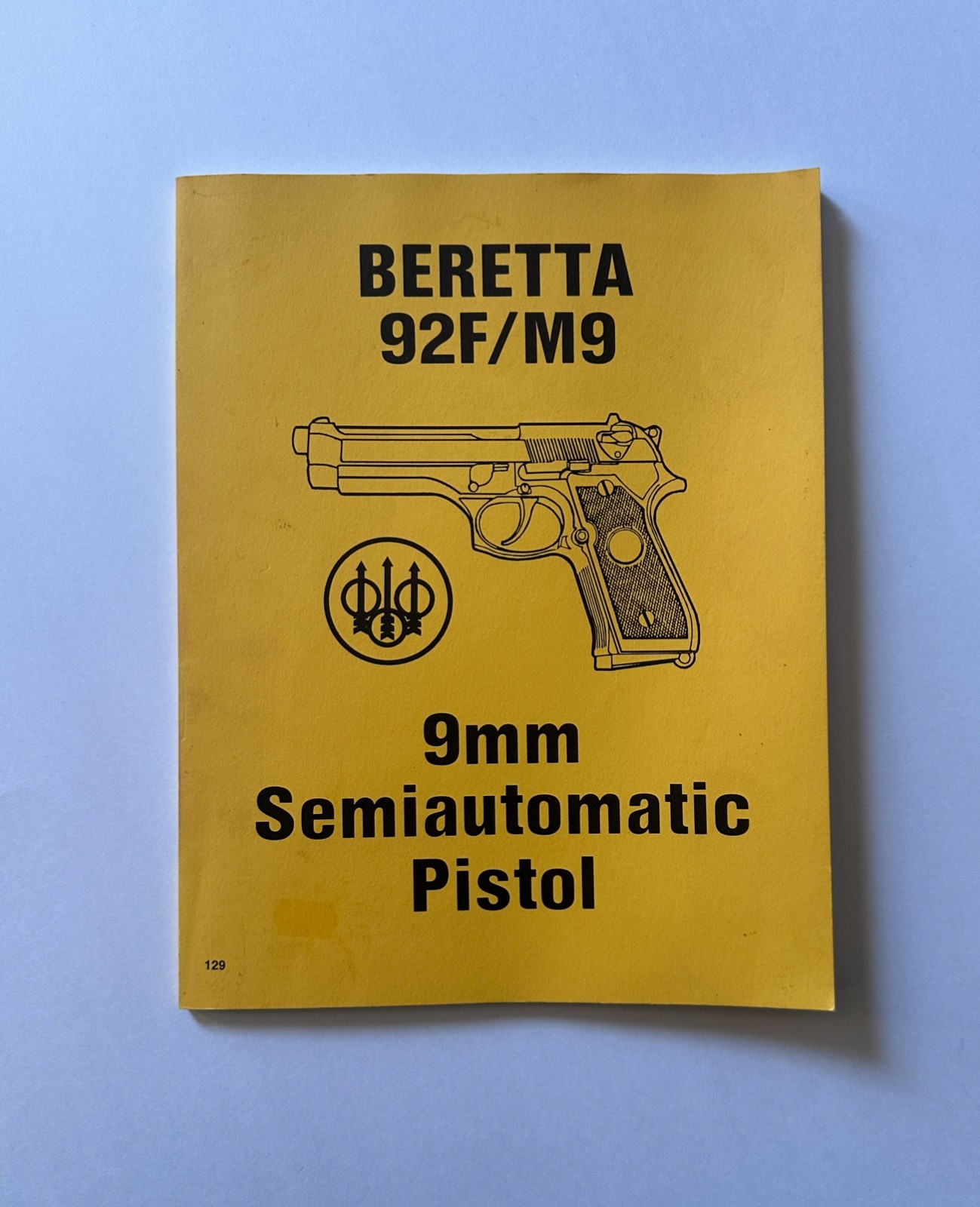 BERETTA 92F/M9 – 9mm Semiautomatic Pistol | 1985 Desert Publications Paperback