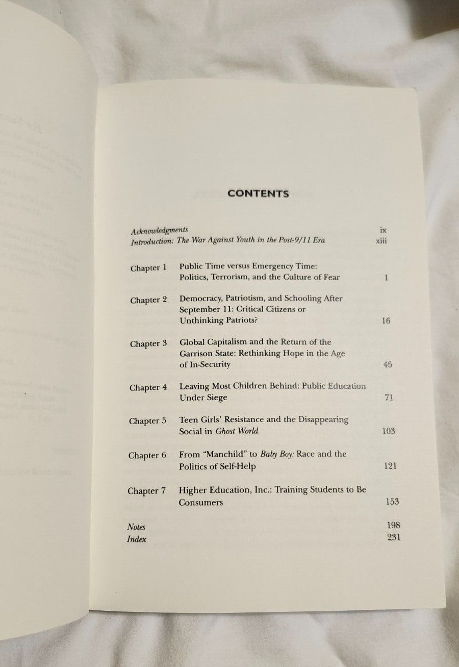The Abandoned Generation-Democracy Beyond the Culture of Fear by Henry Giroux