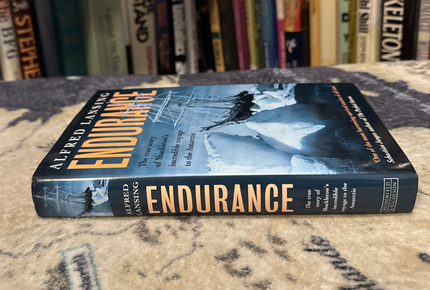 Endurance – Alfred Lansing (Hardcover) Weidenfeld First Edition/3rd Print, VG