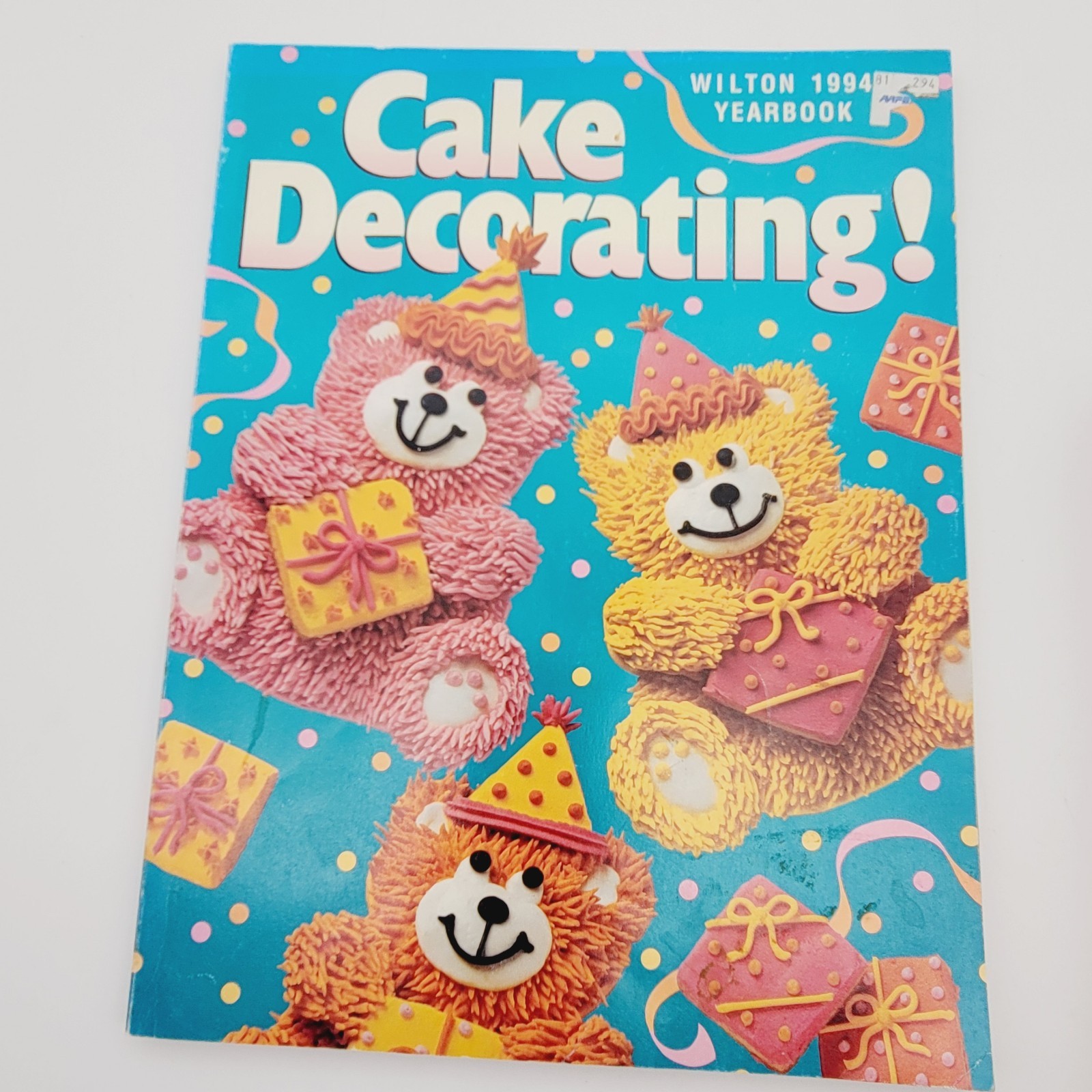9 Vintage Wilton Cake Decorating Yearbooks Baking 79 80 85 86 88 89 91 94