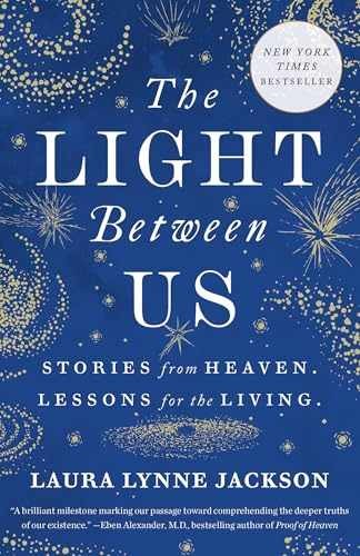 The Light Between Us: Stories – Paperback, by Jackson Laura Lynne – Very Good