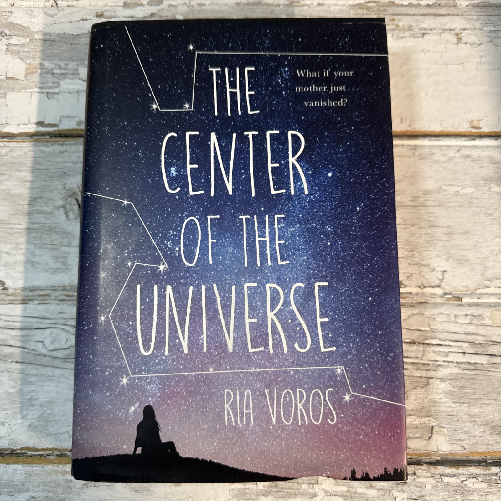The Center of the Universe – Hardcover By Voros, Ria – GOOD