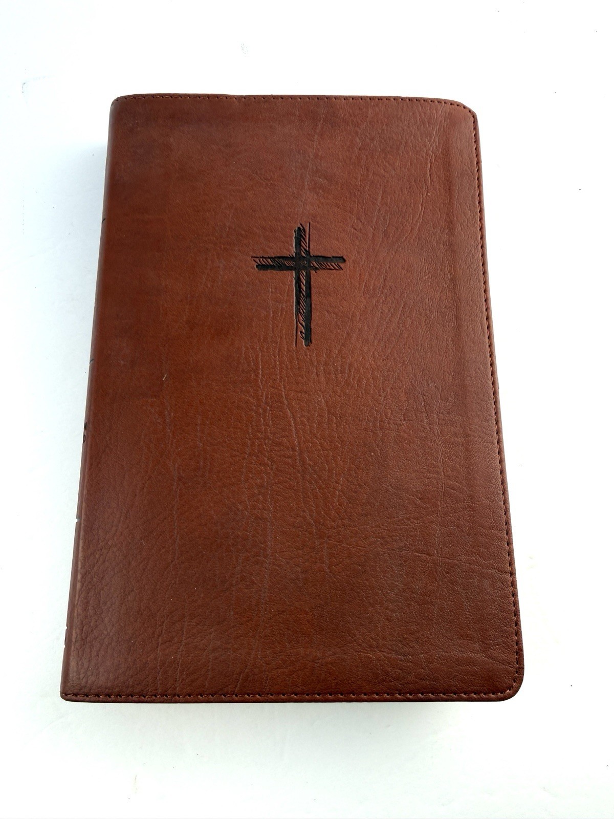 Holman CSB Version Thin Bible, Brown LeatherTouch Red Letter With Maps